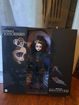Monster High Edward Scissorhands Skullector doll