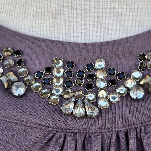 Top with Beaded Embroidery like new, purple, sizes M and L