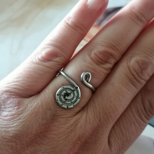 Silver 925 ring with spiral and adjustable size new