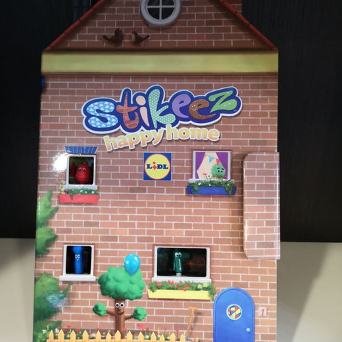 Stikeez Happy Home collection 2020, like new, 98% complete