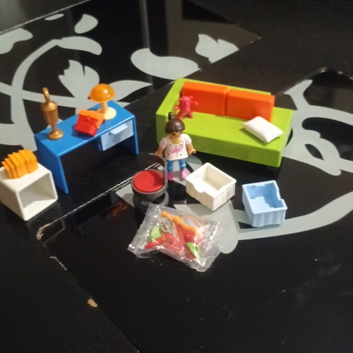 Playmobil Dollhouse Teen Room 70209 like new