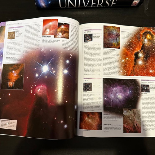 Universe The Definitive Visual Guide like new, hardcover