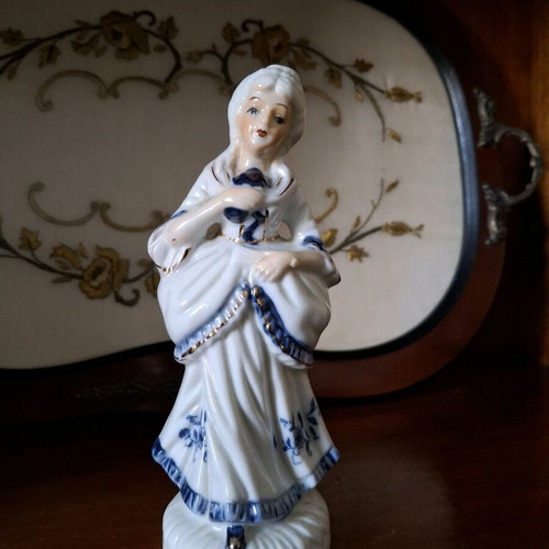 Vintage figurine