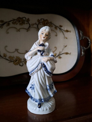 Vintage figurine
