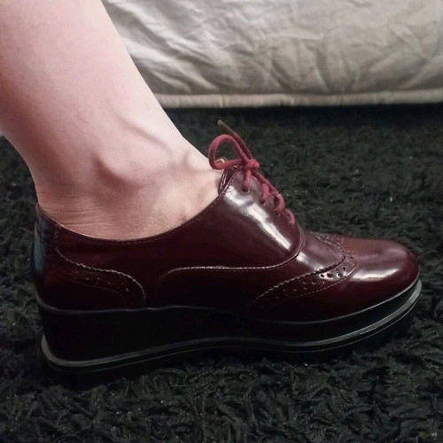 Oxford women's shoes size 39 like new, brown and red