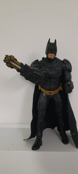 Batman φιγούρα 30εκ. μαύρη εμφάνιση