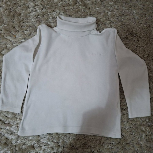 Orchestra turtleneck shirt 5 years like new, white