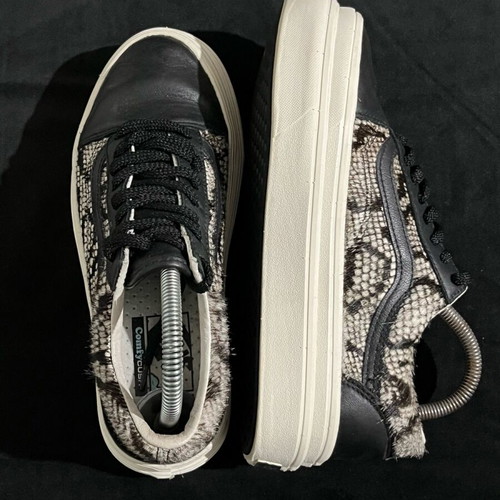 Vans Super ComfyCush Old Skool sneakers used, size 38.5, snake print