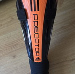 Adidas Predator shinguards size L like new