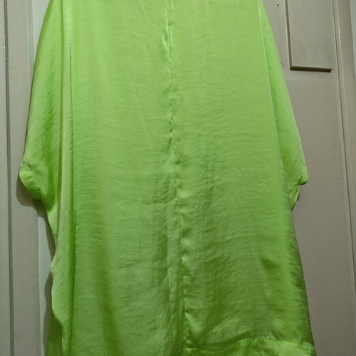 Mat satin blouse light green like new, one size