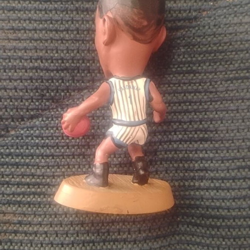NBA collectible figure used, very good condition