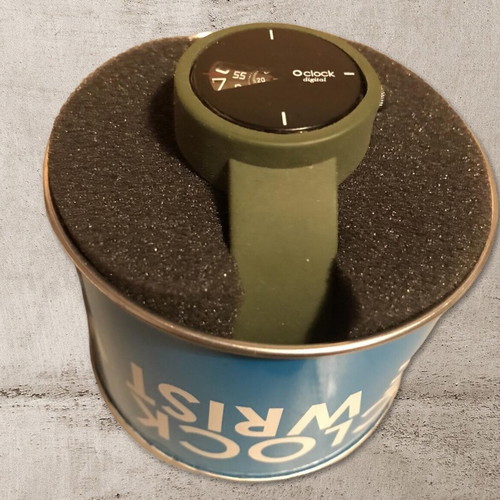 O’Clock silicone wristband watch olive green like new, medium size