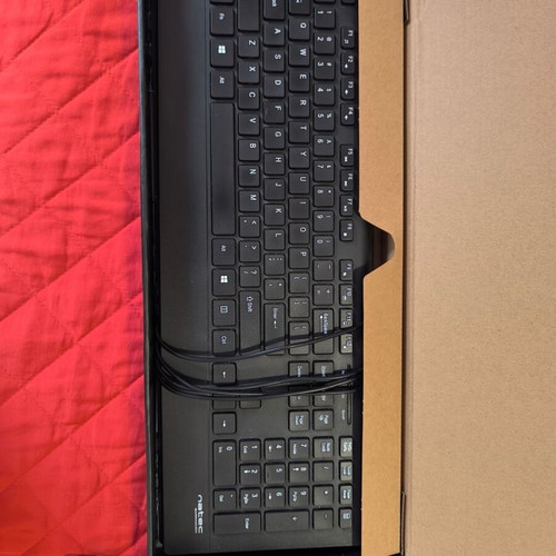 Keyboard used, functional without damage