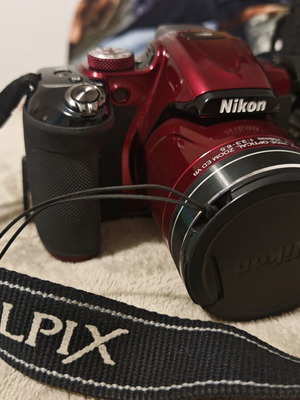 Ψηφιακή φωτογραφική μηχανή Nikon Coolpix P600 wine red 16MP WiFi σαν καινούργια με τσάντα και κάρτα μνήμης