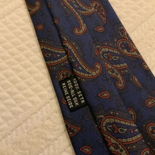 Erredieci tie 100% silk in excellent condition