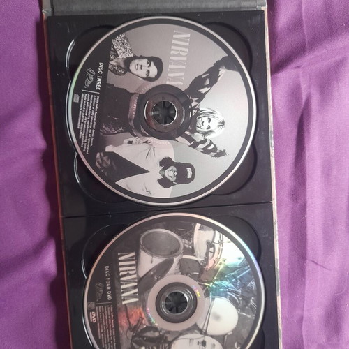 Nirvana With The Lights Out box set 3 CD + 1 DVD like new, rock