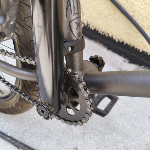 BMX Subrosa 20" used, black matte finish, ready for tricks