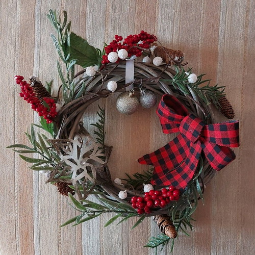 Christmas wreath like new, hanging decoration