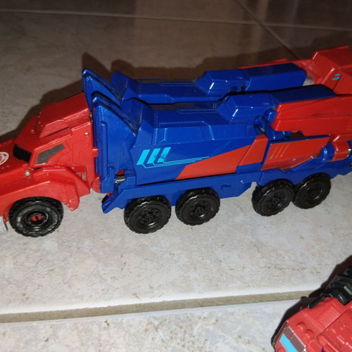 Transformers figures used, pack together