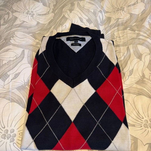 Tommy Hilfiger sweater size XXL like new