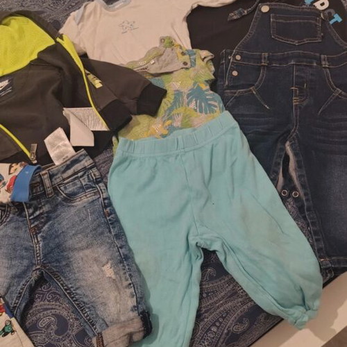Baby clothes pack 9-12 months like new with All Stars shoes