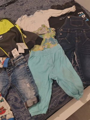 Baby clothes pack 9-12 months like new with All Stars shoes