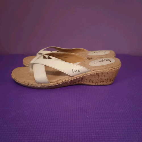 B.o.c Born Concept Women's Sandals Size 40 Like New White