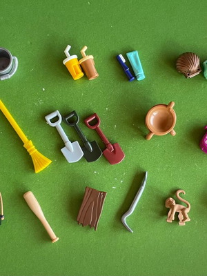 Playmobil διάφορα μικροαντικείμενα σαν καινούργια, σετ 15 τεμαχίων