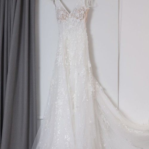 Primalicia Milla Nova wedding dress like new, size S, off white