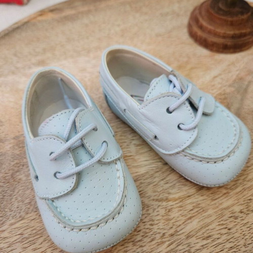 Bambini leather baby shoes size 17, light blue