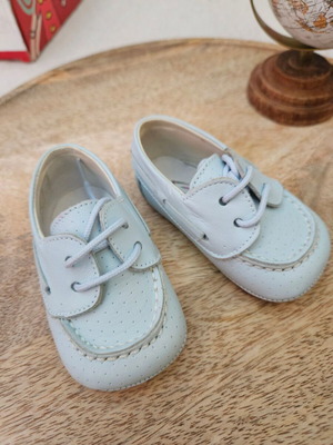 Bambini leather baby shoes size 17, light blue