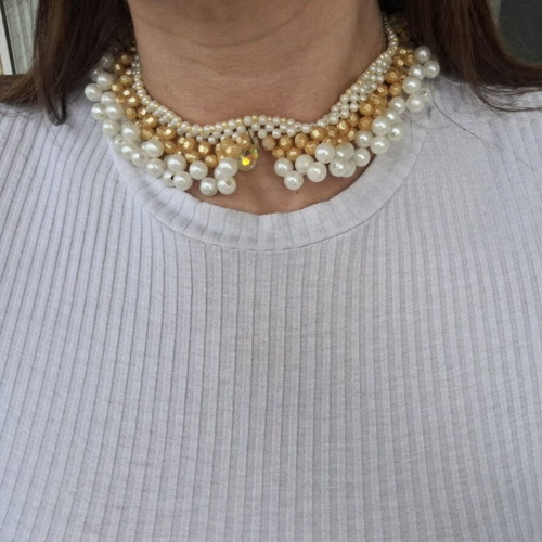 Short romantic necklace with pearls and Swarovski crystal handmade, new