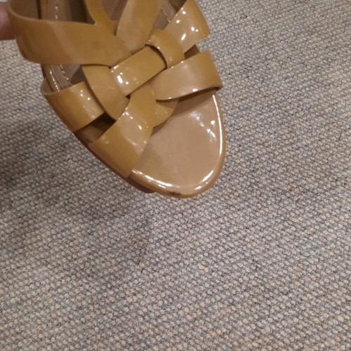 YSL Saint Laurent Tribute patent leather sandals used, size 41
