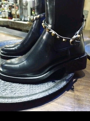 Zara boots like new, size 37