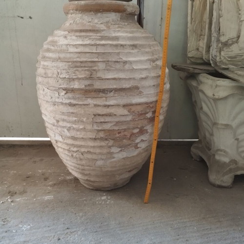 Clay pithari used, approximately 85 cm height