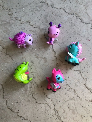 Hatchimals 5 figures used