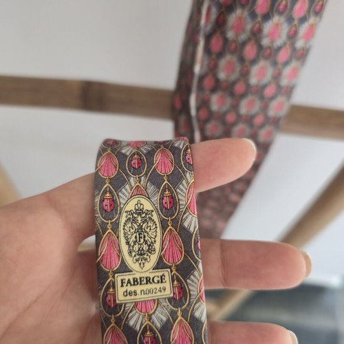 Faberge silk tie with unique pattern, like new, multicolor red