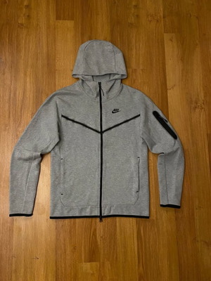 Ολοκαίνουργιο φούτερ Nike Tech Fleece γκρι, μέγεθος L