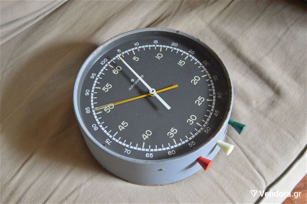  germaniko chronometro tichou Junghans kataskevis 1960 se kali litourgia -fosforizonta noumera