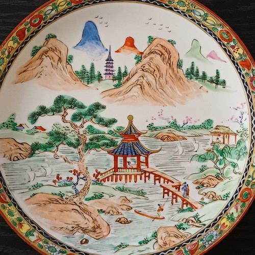 Vintage Chinese Porcelain Decorative Plate with Hand-Painted Famille Rose