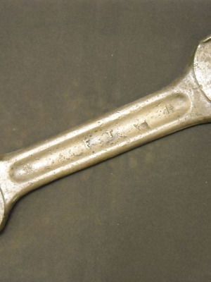 Αντίκα κλειδί καραβιού ή τραίνου μεταχειρισμένο, τεράστιες διαστάσεις F.T.