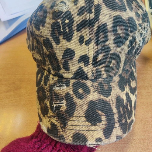 Leopard hat new size M