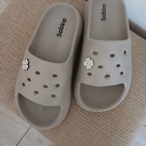 Sabino beige slippers size 37