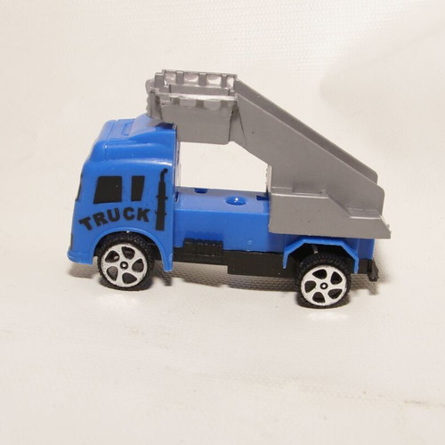 Plastic fire toy cars like new, pack of 7 pieces
