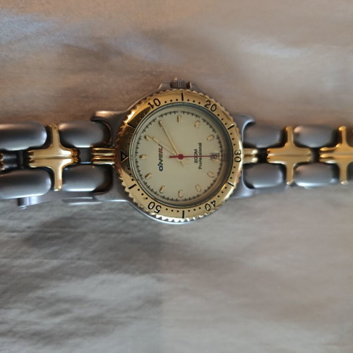 O'Neil men's watch like new, gold and silver