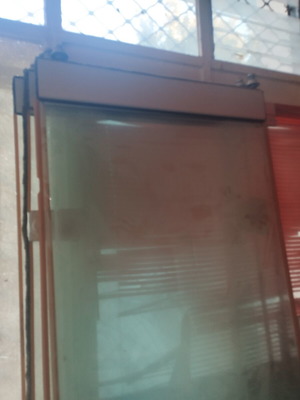 Γυάλινα φύλλα ασφαλείας με 2 γυάλινες πόρτες, πλήρες σετ με μηχανισμούς κύλισης σαν καινούργιο