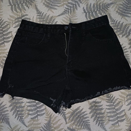 Black Shein women's short shorts like new, size L