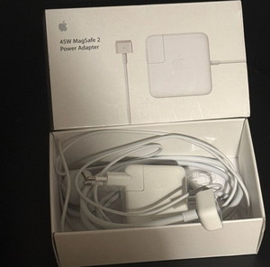 Apple 45W MagSafe 2 power Adapter