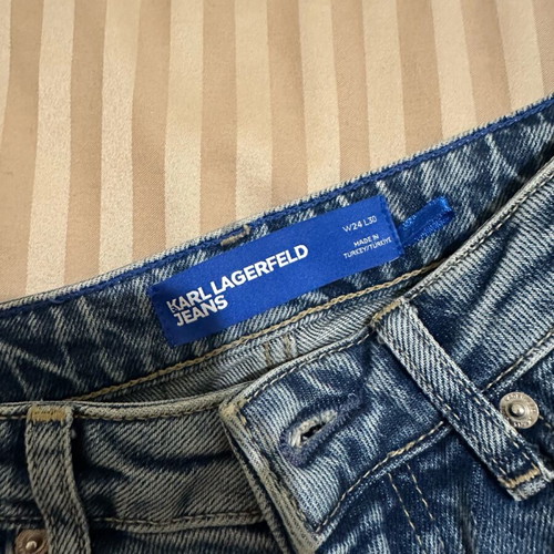 Karl Lagerfeld jeans size 24 like new, blue with unique design