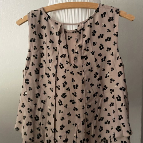 Zara blouse like new, loose fit, size M